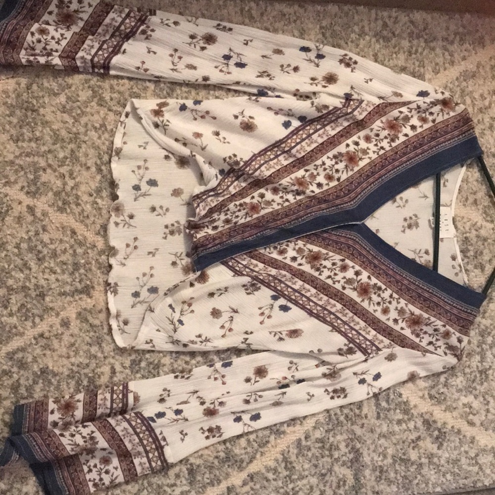 Floral print blouse